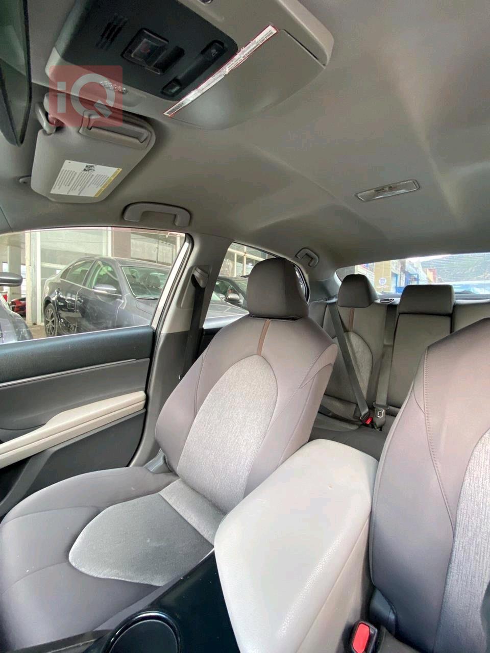 تۆیۆتا کامری